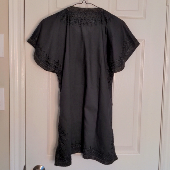 🌷NWOT, SM Moroccan Embroidered Black Top/mini dress - Picture 6 of 12